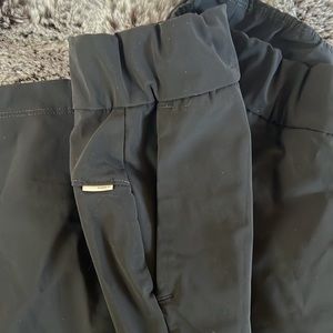 Vuori miles ankle pants. Lost weight and selling